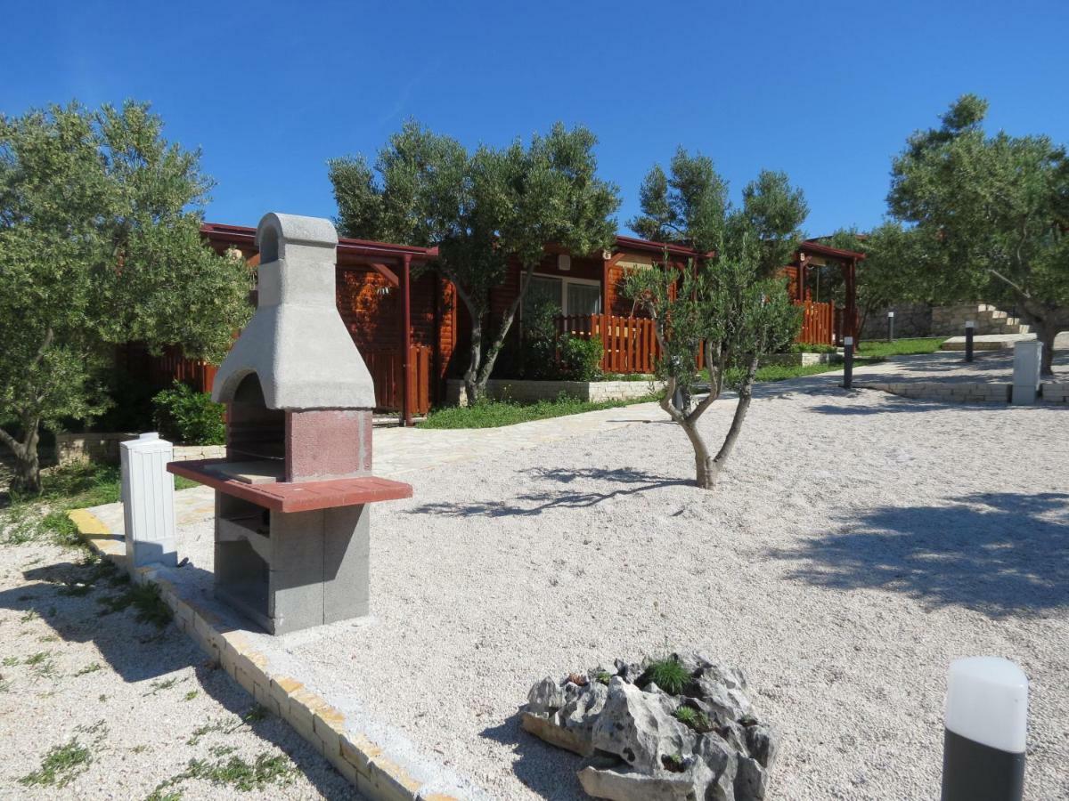 Campsite Kaya Pakoštane Eksteriør billede