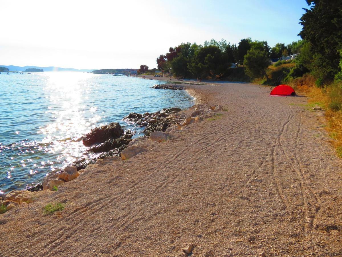 Campsite Kaya Pakoštane Eksteriør billede