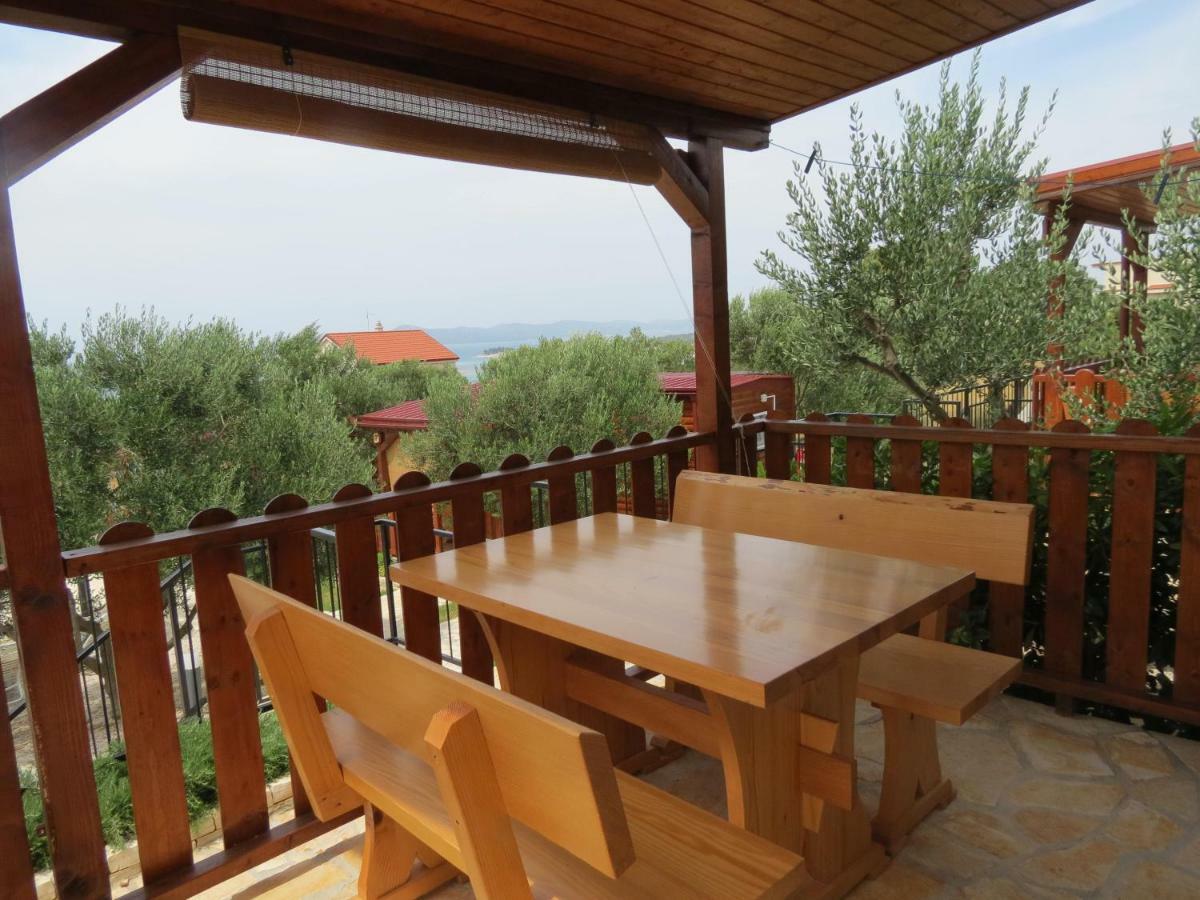 Campsite Kaya Pakoštane Eksteriør billede