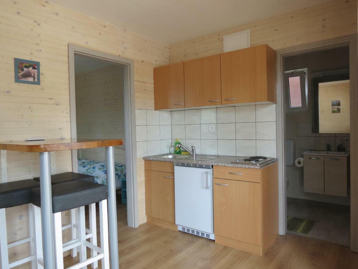 Campsite Kaya Pakoštane Eksteriør billede